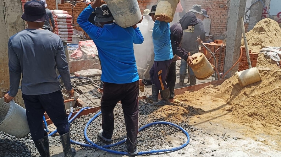 Công tác betong Sàn Trệt Móng 3