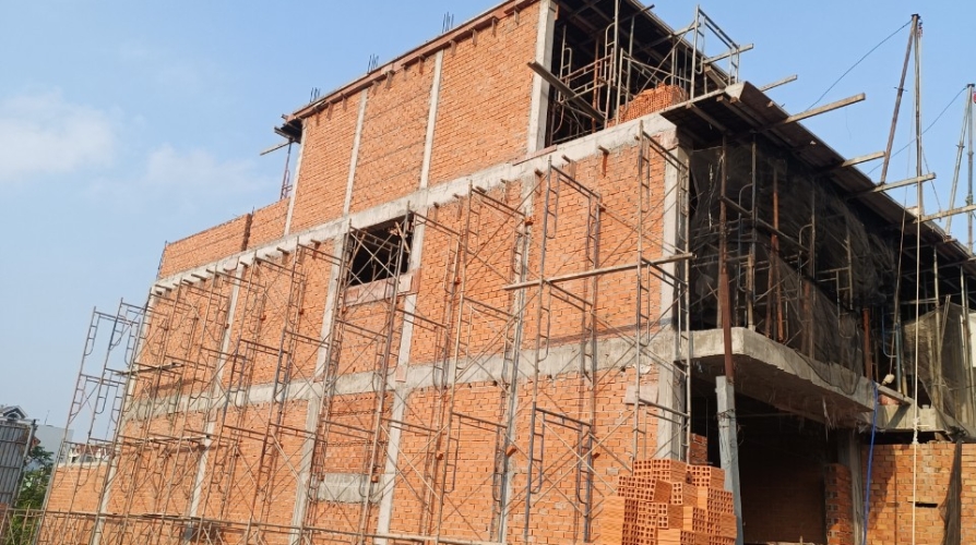 Đỗ sàn máy bình tân 1