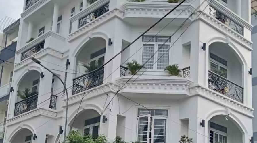 Nhà Tân Cổ Điển Gò Vấp