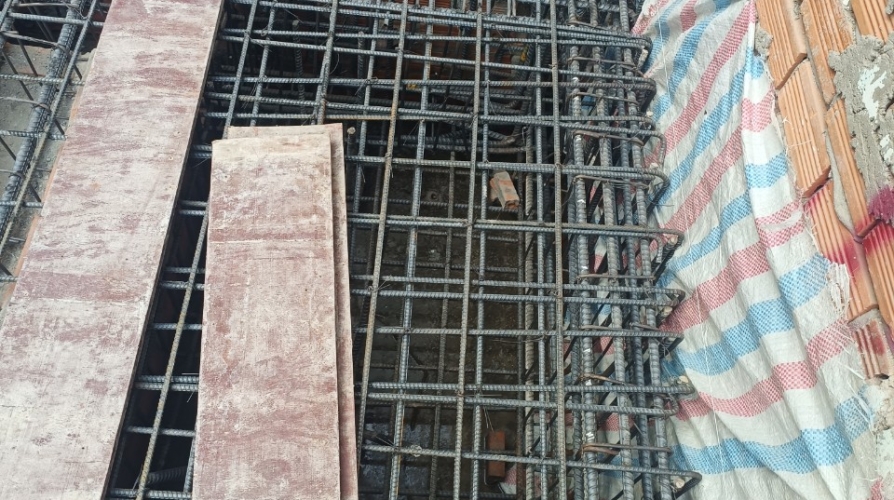 Đổ móng nhà phố ở Tân Phú
